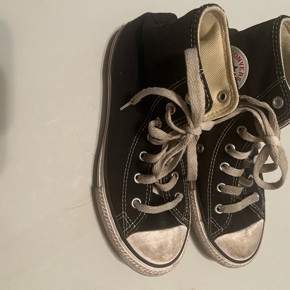 Girls Converse